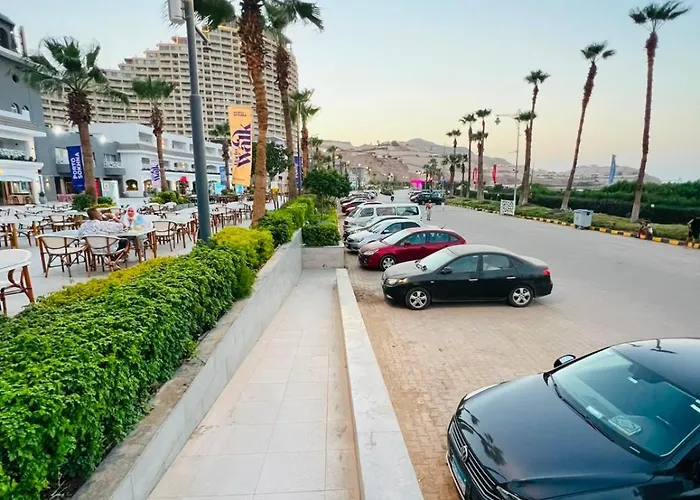 Porto Sokhna Pyramids Family Sea View * عين السخنة